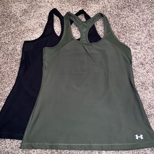 Bundle of 2 Under Armour tanks